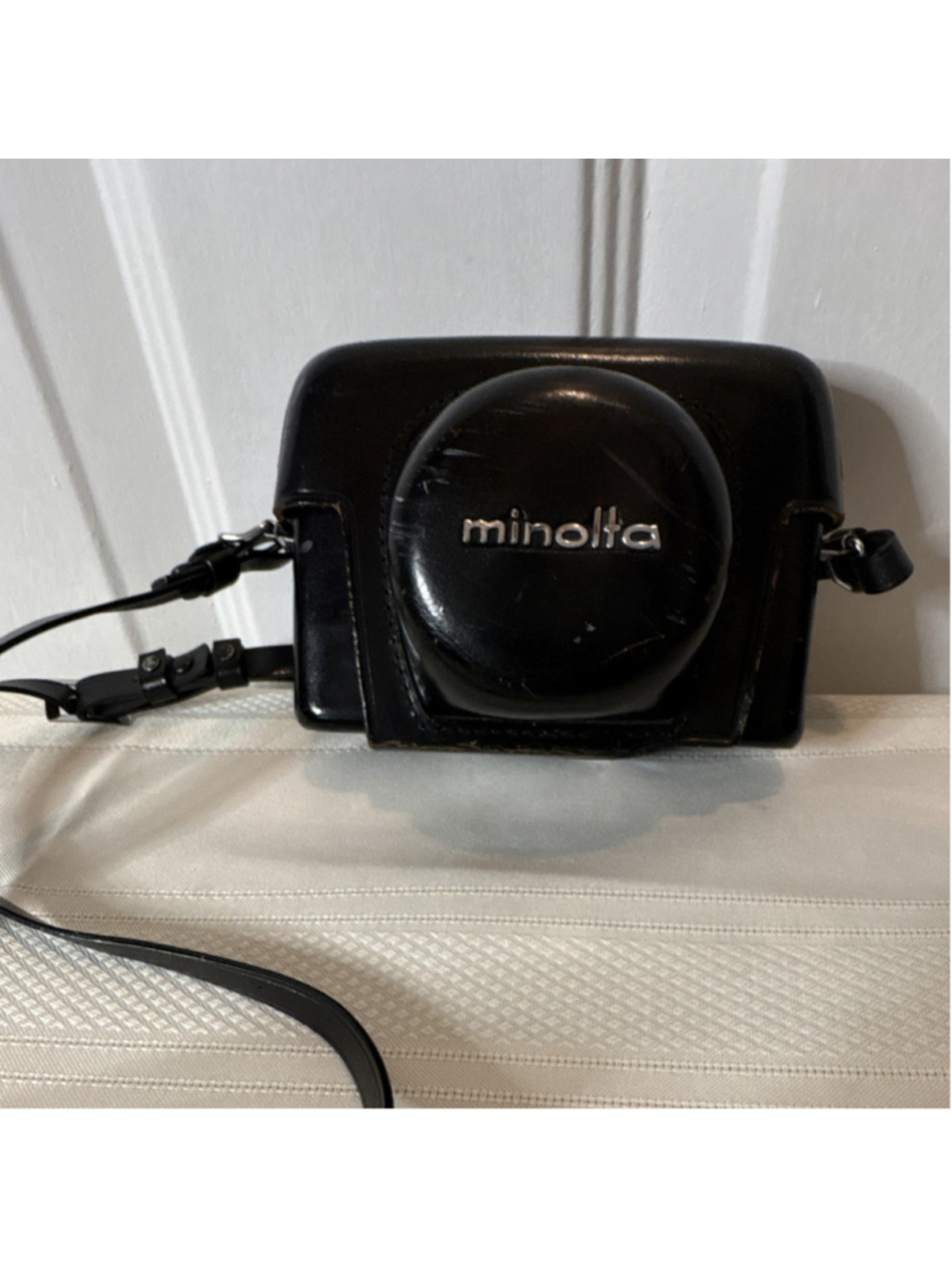 Minolta Autopak 700 Rangefinder Camera Rokkor 38mm f/2.8 Lens with Case